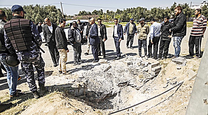 Hamas condenó el ataque contra el primer ministro palestino Hamas condenó el ataque contra el primer ministro palestino