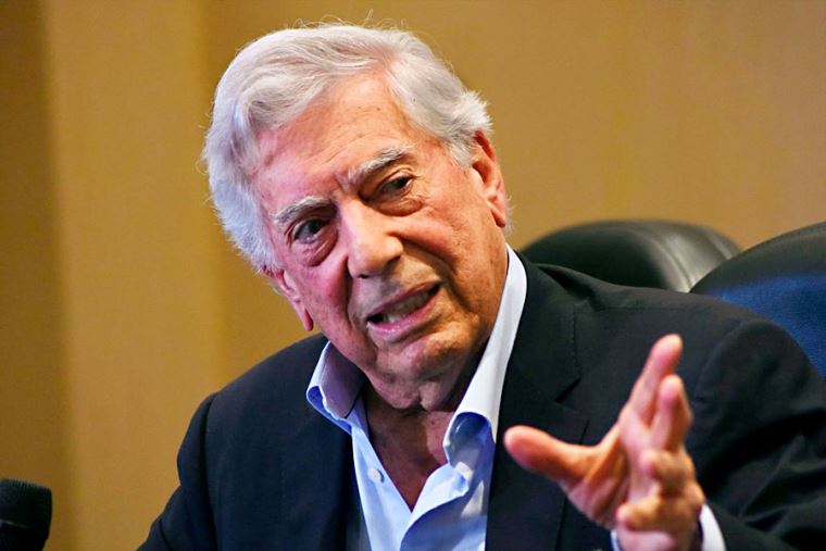 Mario Vargas Llosa se pronuncia tras la muerte de dos jóvenes en