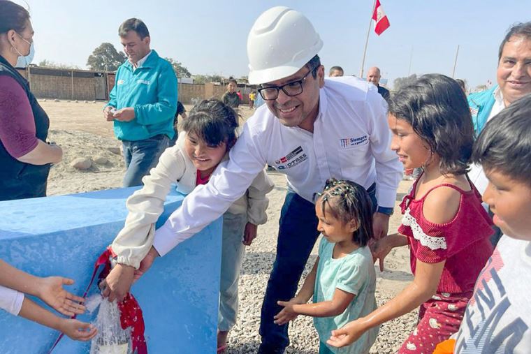 Instalan Piletas P Blicas Para Abastecer De Agua Potable A Familias De