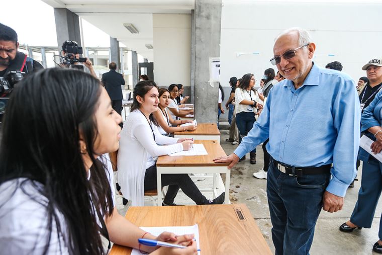 En Marcha Plan Para Restaurar Colegios Noticias Diario