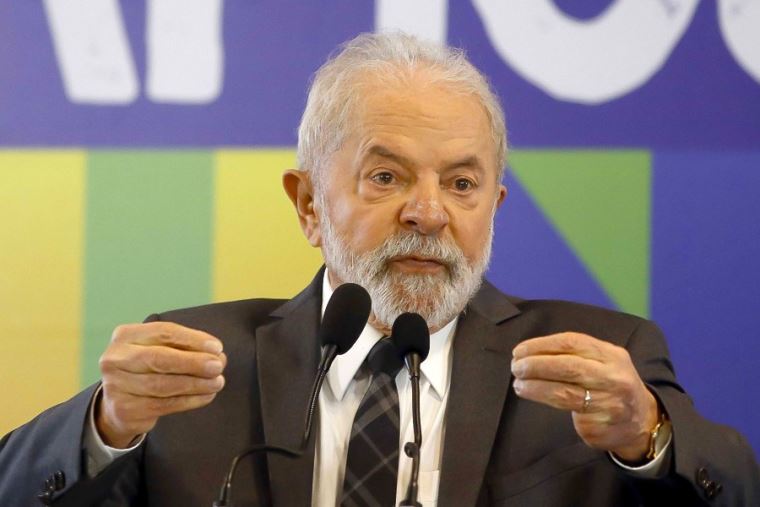 Israel convoca al embajador brasileño tras comparar Lula el genocidio