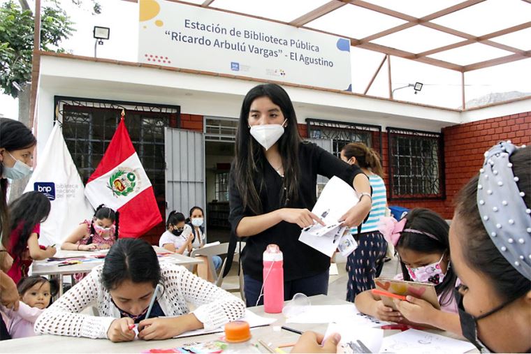 Biblioteca Nacional del Perú promueve la creación de más espacios de  lectura en el país