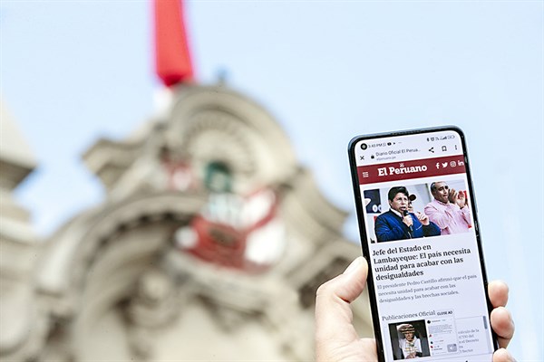 Imagen 5: El viaje digital del diario oficial El Peruano en su 197 aniversario de fundación