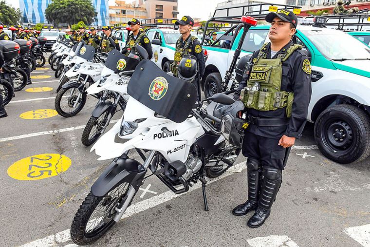 Mininter entrega nueva flota vehicular para reforzar patrullaje y lucha contra crimen organizado