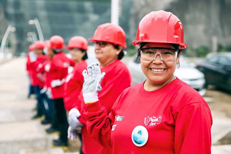 Trabaja Perú, trabaja mujer