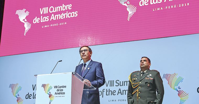 Presidente convoca a conformar alianza regional contra corrupción