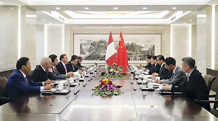 China y Perú se unen para mejorar el TLC