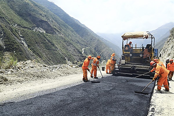 El MTC mejorará y conservará vías en Puno - El Peruano