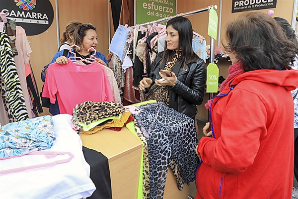 Gran expectativa en Gamarra Oulet de San Miguel - El Peruano