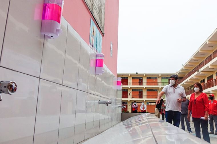 Minedu transfiere más de S/ 526 millones a colegios para mantenimiento ...