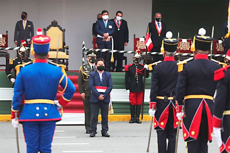 Jefe Del Gabinete Participó En La Ceremonia Por El Bicentenario Del Ejército Peruano Noticias 1149