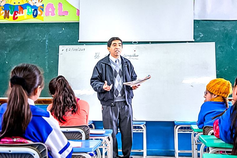 Oficializan Reconocimiento De Deuda Social A Docentes Activos, Cesantes ...