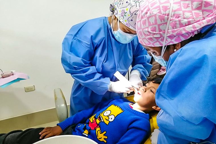 Minsa: 85% de niños menores de 11 años tiene caries dental por inadecuada  higiene bucal - Noticias - Ministerio de Salud - Plataforma del Estado  Peruano