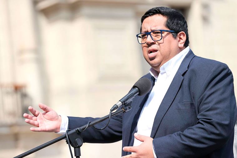 Alex Contreras: Censura al ministro del Interior sería un “gol” de la delincuencia