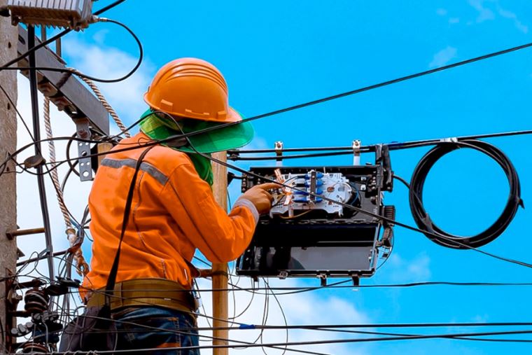 Osiptel: internet fijo con fibra óptica superó los 2 millones de ...