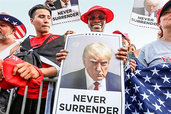 Trump insiste en la misma fórmula: recorte de impuestos y aumento de ...