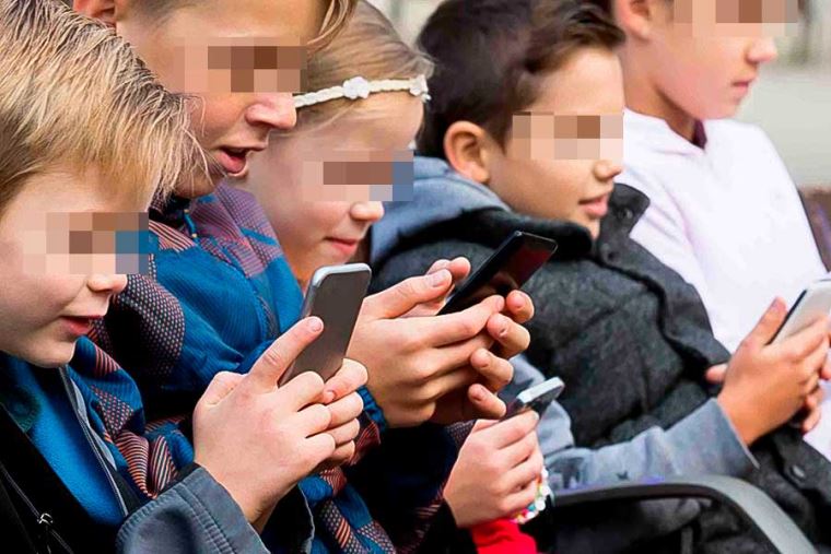 Dinamarca prohibirá el acceso a las redes sociales a los menores de 15 años