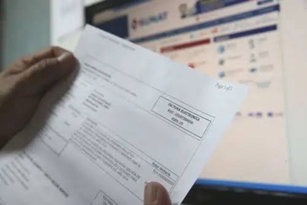 UN SUPLEMENTO DE DIARIO OFICIAL EL PERUANO