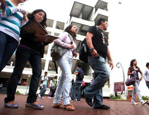 UN SUPLEMENTO DE DIARIO OFICIAL EL PERUANO
